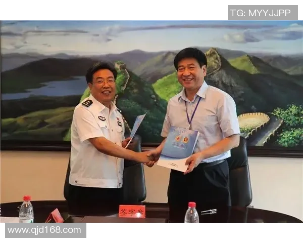 周敏独家分享篮球心得与技巧提升之道助你成为场上明星 周敏独家分享篮球心得与技巧提升之道助你成为场上明星